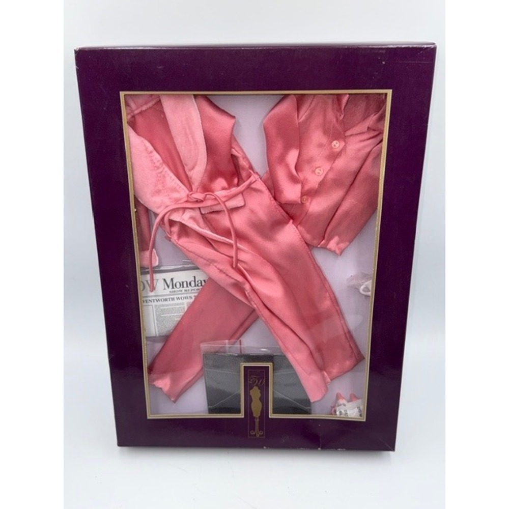 Robert Tonner Tyler Wentworth Wake Up Call Pink Satin Outfit Set 99814 NRFB